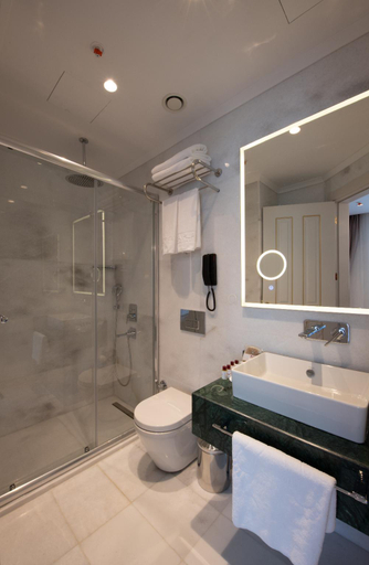 Bathroom 4, Nova Plaza Pera, Beyoğlu