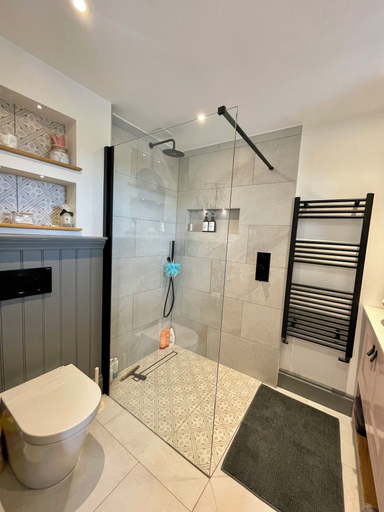 Bathroom 3, Open Plan Barn Conversion in Herefordshire, Herefordshire