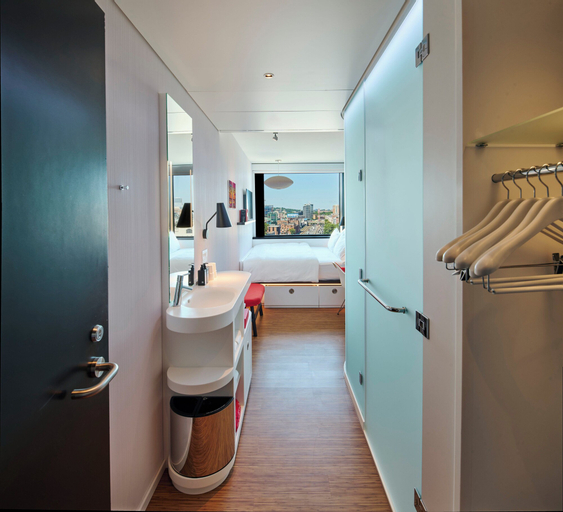 Bedroom 5, citizenM Boston Back Bay, Suffolk