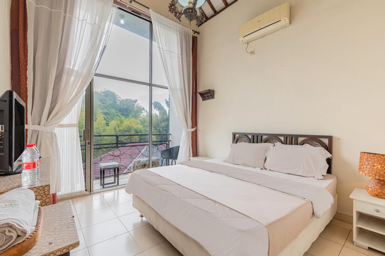 Bedroom 11