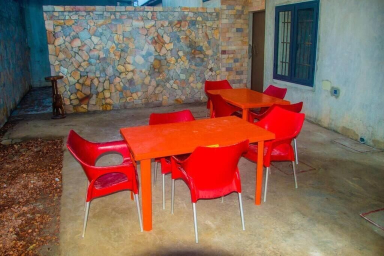 Others 4, le petit manoir, Abomey-Calavi