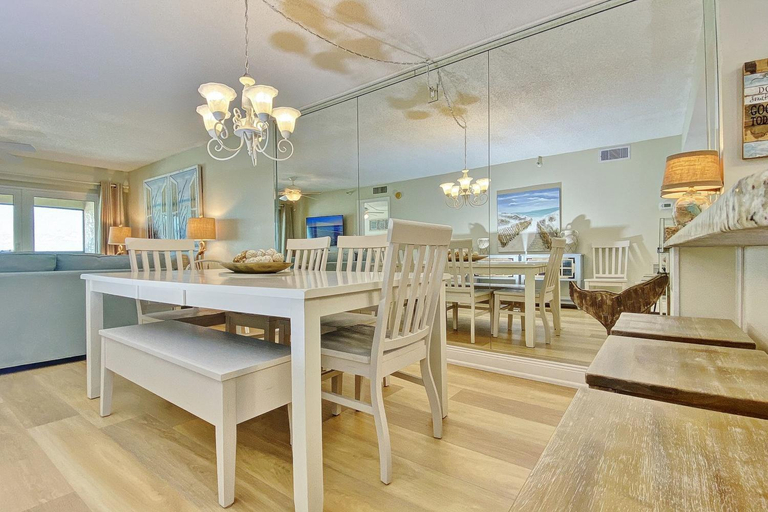 Others 5, Arie Dam 403, Pinellas