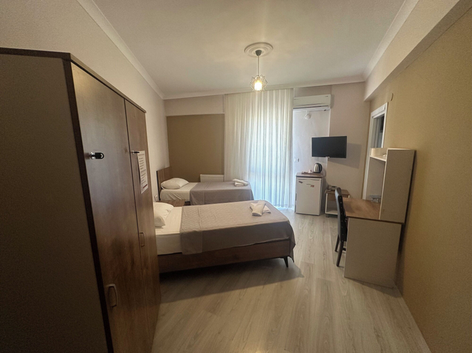 Bedroom 3, AKS Royal Otel, Merkez