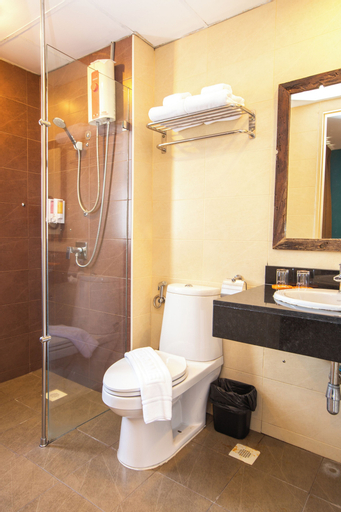 Bathroom 30