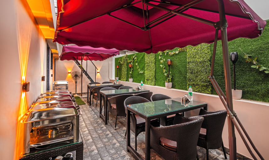 Food & Drinks 5, Treebo Bombay Palace, Panchkula