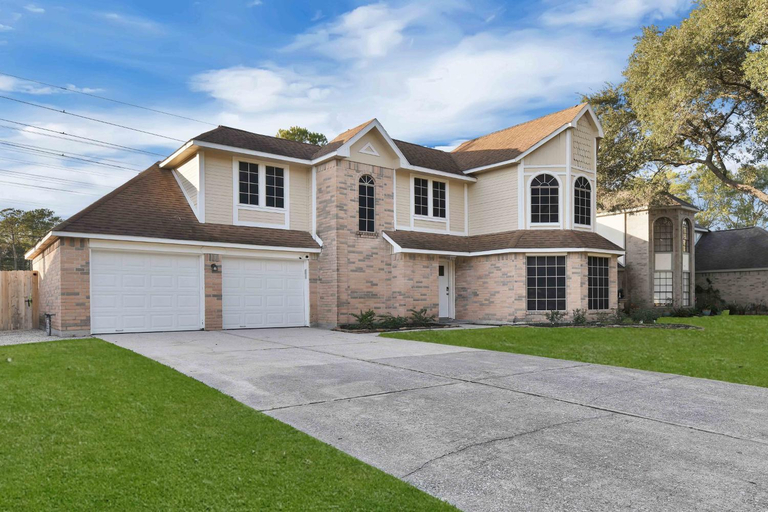 Others 1, My Villa & Pool in Humble, Houston