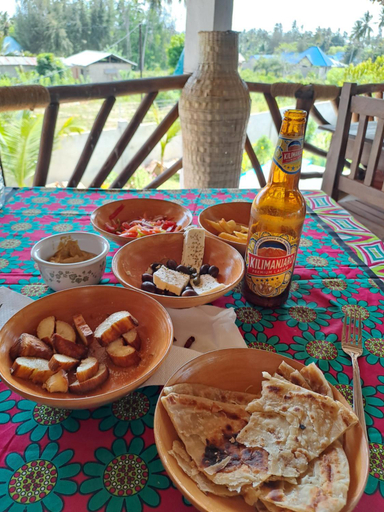 Food & Drinks