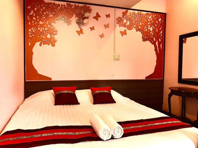 Bedroom 13