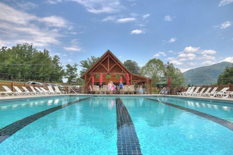 Sport & Beauty 5, Just Like Paradise, Sevier