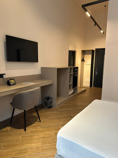 Bedroom 4, MAISON TOLEDO - Boutique Suites, Napoli