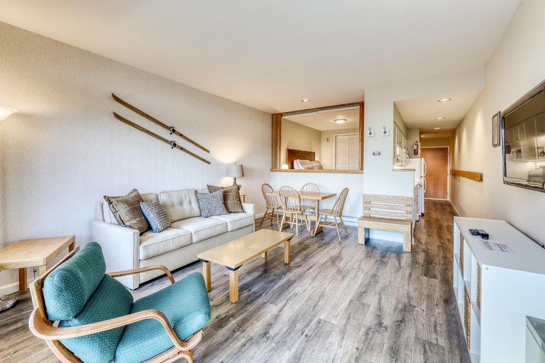 Others 5, Village Gate Unit 209, Washington