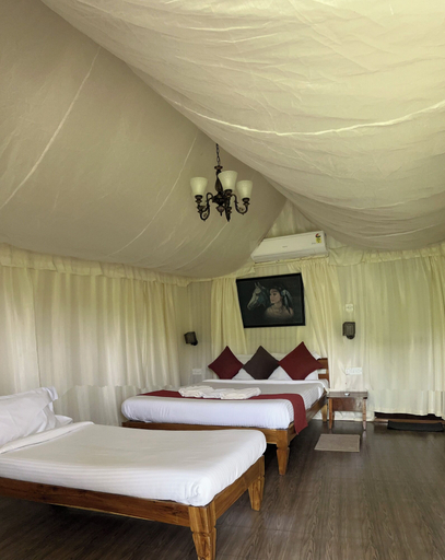 Others 5, Wilderness Jungle Camp, Mandya