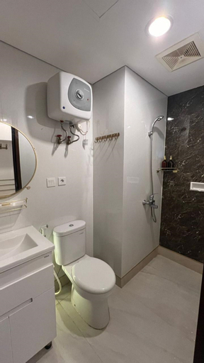Bathroom 8