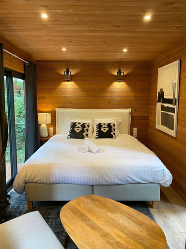 Bedroom 5, Hôtel Les Lodges De Vaugrigneuse, Essonne