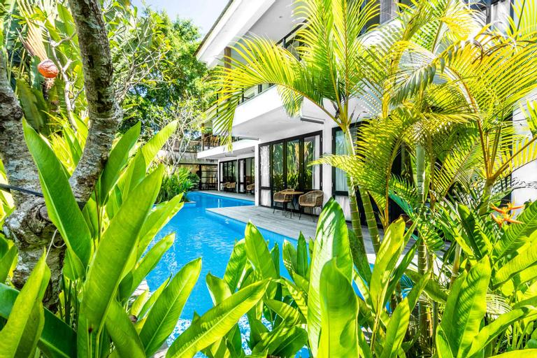 Swimming Pool 8