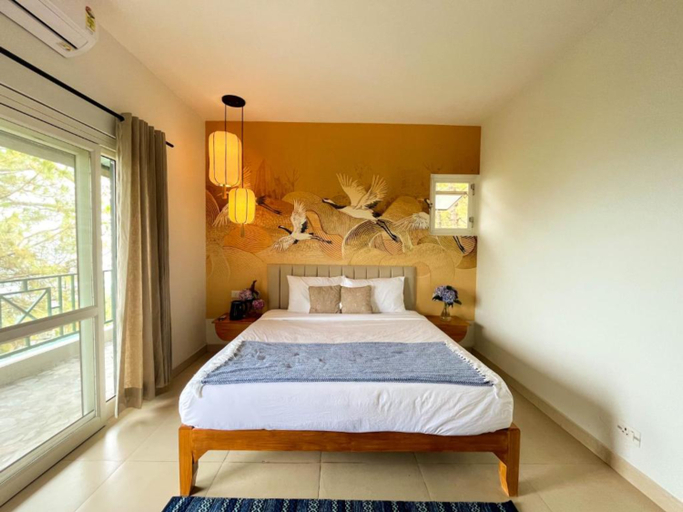 Bedroom 2, Seclude kasauli, Solan