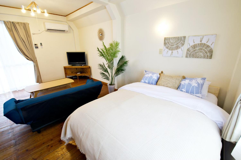 Bedroom 2, Nirai Onna Ran, Onna
