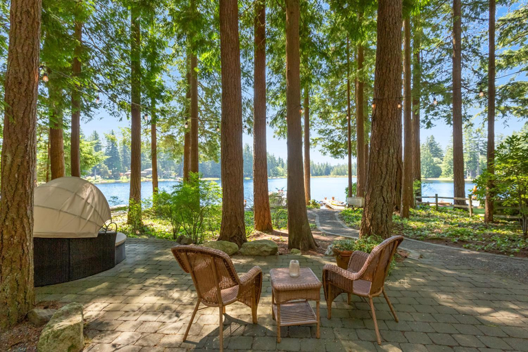 Others 5, Sunset Chalet at Lake Alice, King