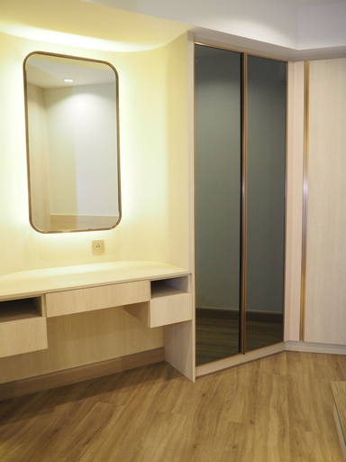 Bathroom 27
