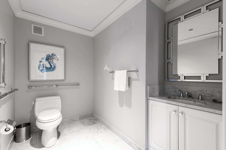 Bathroom 17