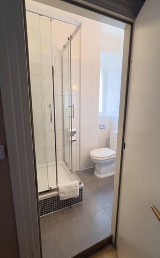 Bathroom 4, Hotel Maison Am Olivaer Platz, Berlin