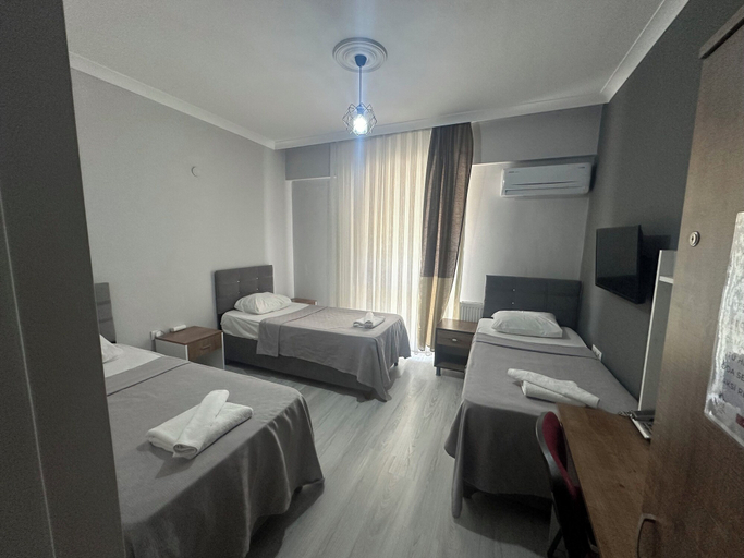 Bedroom 4, AKS Royal Otel, Merkez