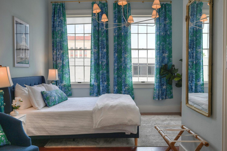 Bedroom 2, Sugars Inn Room 4 Historic NOLA Charm in Downtown Galveston, Galveston