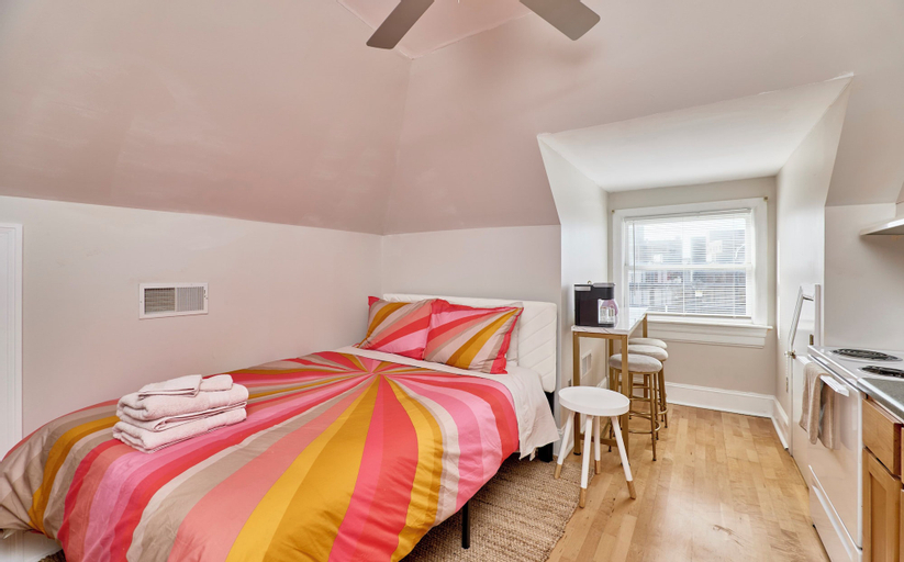 Bedroom 25