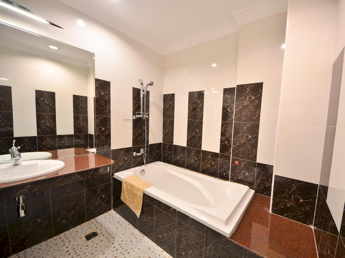 Bathroom 6