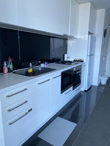 Luxurious Queen Bed Suite with a Balcony, Melbourne