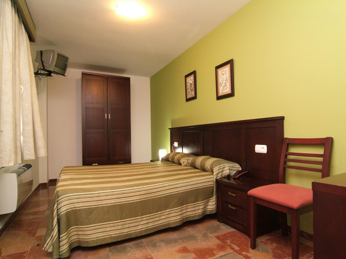Bedroom 23