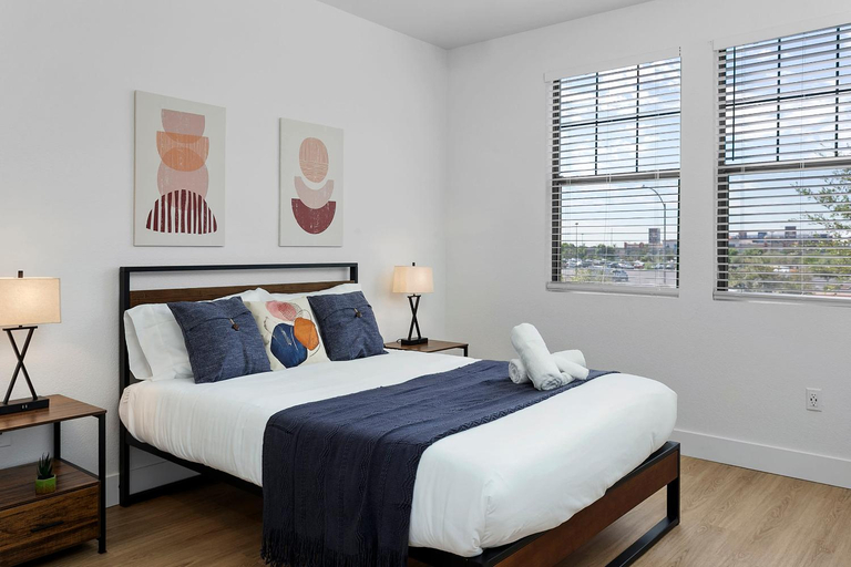 Bedroom 2, CozySuites Glendale by the stadium with pool 06, Maricopa