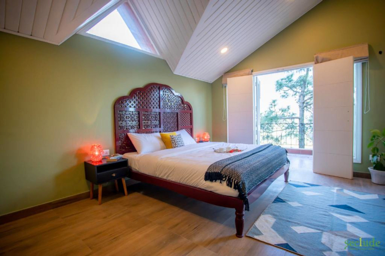 Bedroom 3, Seclude kasauli, Solan
