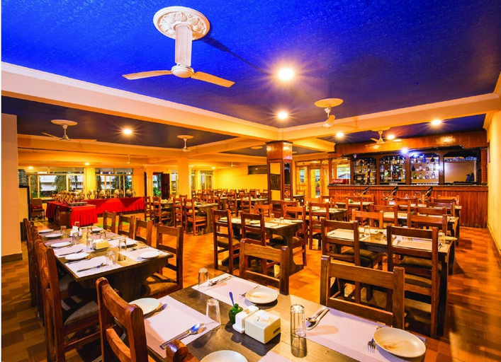 Food & Drinks 2, Hotel Royal Safari, Narayani