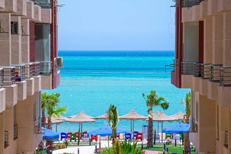 Others 3, Casablanca beach resort, first line with private beach and swimming pools,, Al-Ghurdaqah