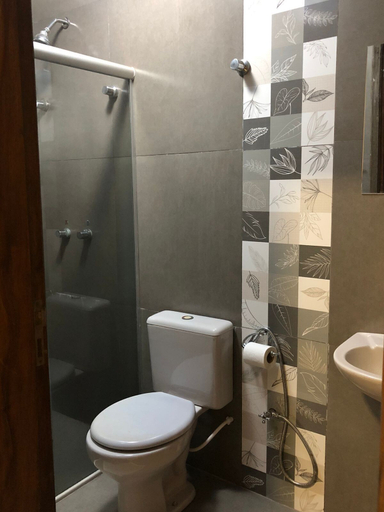 Bathroom 5, Residence Hotel, Dourados