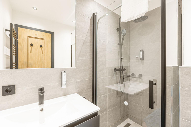 Bathroom 4, Saalbach Suites by ALPS RESORTS, Zell am See