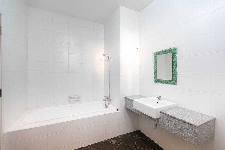 Bedroom 4, Penang Balik Pulau Homestay w/Swimming Pool KTV, Barat Daya