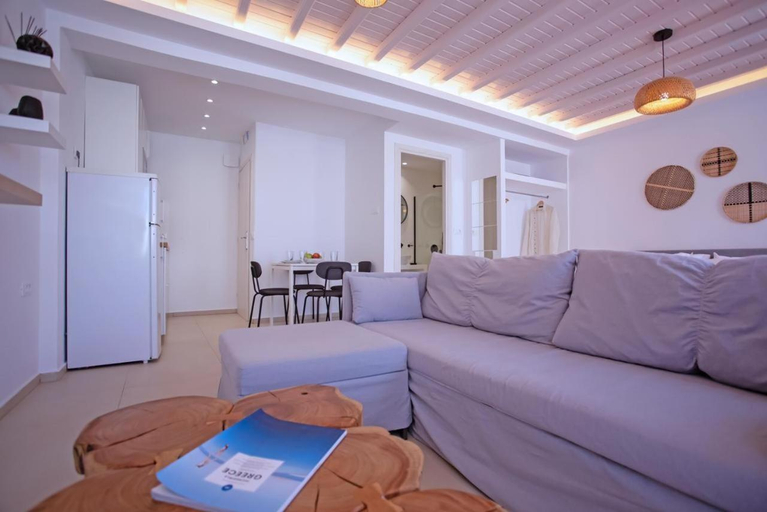 2, The Lavish Suite, South Aegean