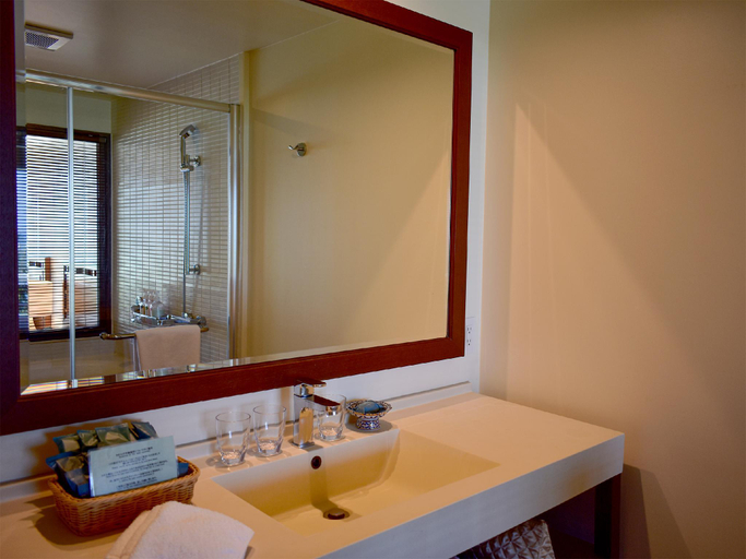 Bathroom 17