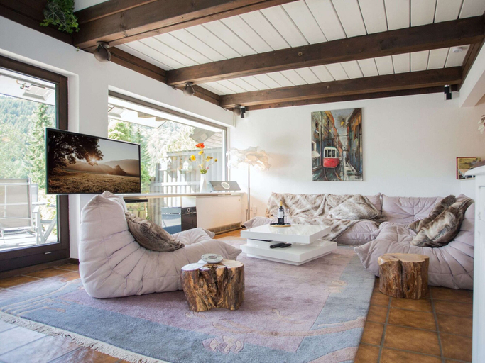 Living area, Modern Ferienhaus Nahe von Winterberg mit Garten, Hochsauerlandkreis