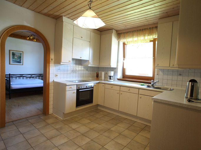 Others 5, Apartment With Swimming Pool, Regen