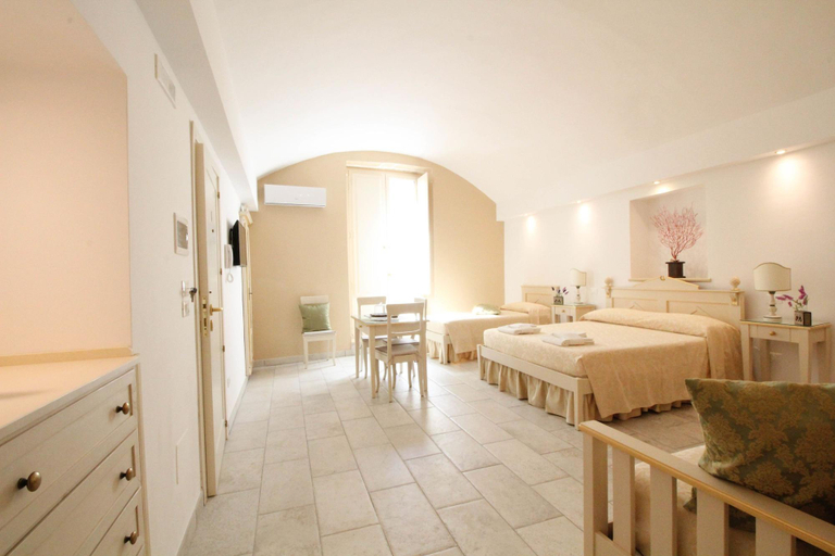 Bedroom 3, Duomo Gallipoli B&B and Apartments, Lecce