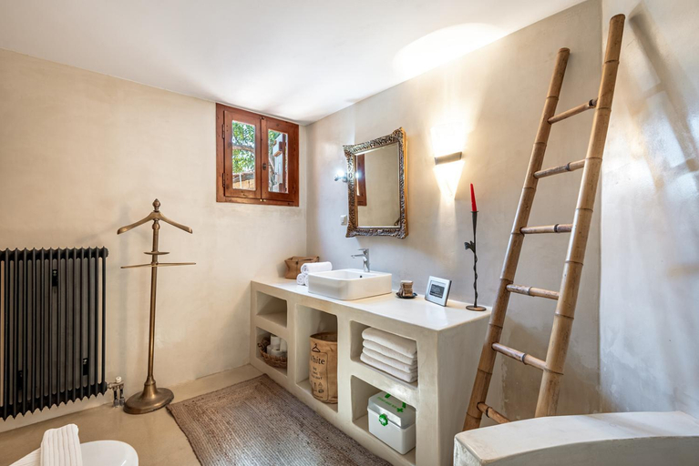 Bathroom 4, Villa Kamara, Crete