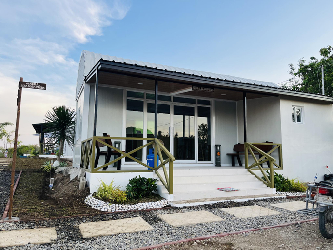 Public Area 2, Camp Palo Bandera, Calatagan
