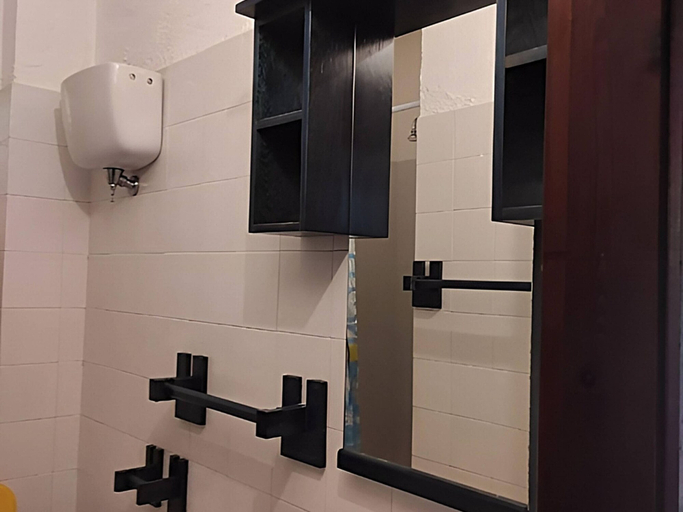 Bathroom 5, Beautiful Apartment in Vecchia With Pool, Vibo Valentia
