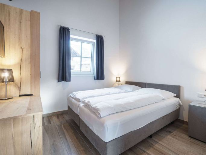 Bedroom 2, Chalet in Piesendorf Near Ski Slopes, Zell am See