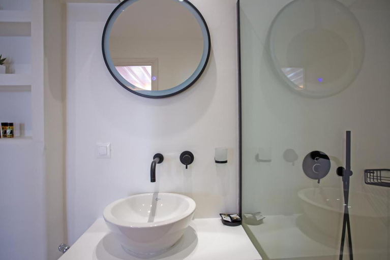 5, The Lavish Suite, South Aegean