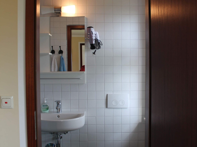 Bathroom 4, Bungalow in Pepelow Direkt am Haff, Rostock