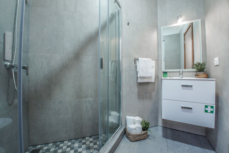 Bathroom 3, Trendy Apartments, Funchal